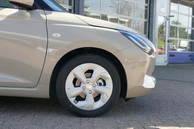 Suzuki Swift (2026) thumbnail 8