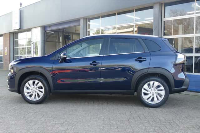 Suzuki S-Cross (2026) thumbnail 4