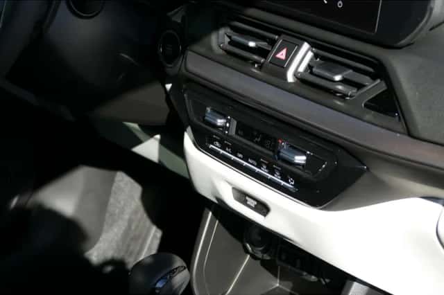 Suzuki Swift (2026) thumbnail 9