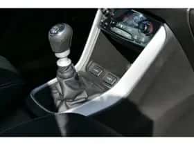 Suzuki S-Cross (2021) thumbnail 11
