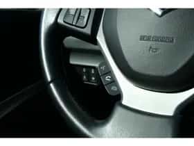 Suzuki S-Cross (2021) thumbnail 17