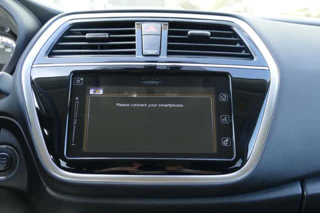 Suzuki S-Cross (2021) thumbnail 4