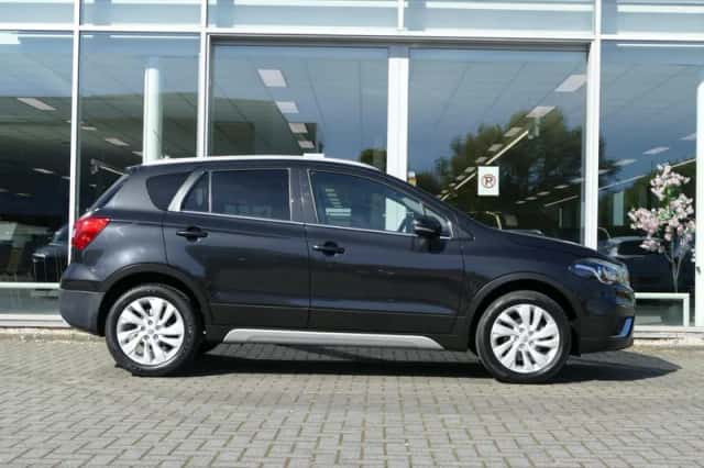 Suzuki S-Cross (2021) thumbnail 7