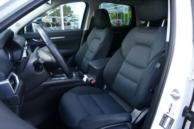 Mazda CX-5 (2017) thumbnail 3
