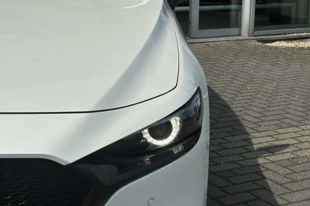 Mazda CX-30 (2021) thumbnail 3