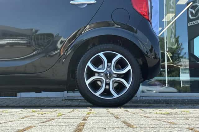 Kia Picanto (2022) thumbnail 5