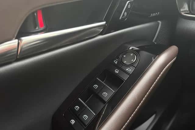 Mazda CX-30 (2025) thumbnail 6