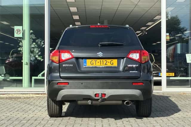 Suzuki Vitara (2015) thumbnail 6