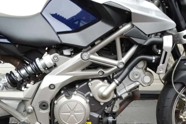 Aprilia Shiver (2009) thumbnail 3