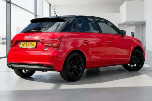 Audi A1 (2018) thumbnail 2