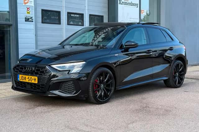 Audi A3 (2022) thumbnail 3