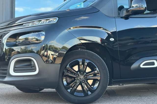 Citroën Berlingo (2023) thumbnail 2