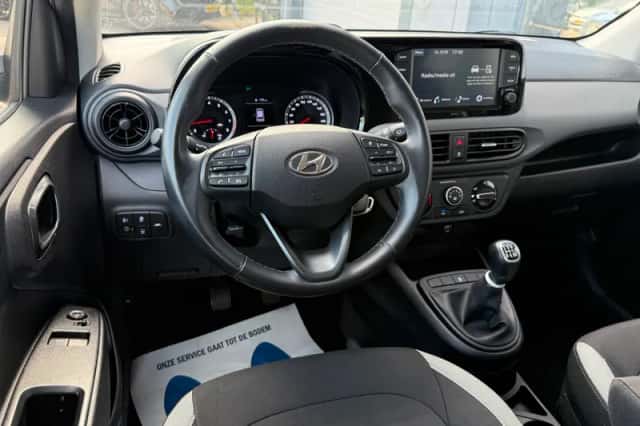 Hyundai i10 (2022) thumbnail 4