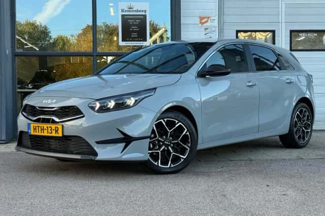 Kia Ceed (2024) thumbnail 1