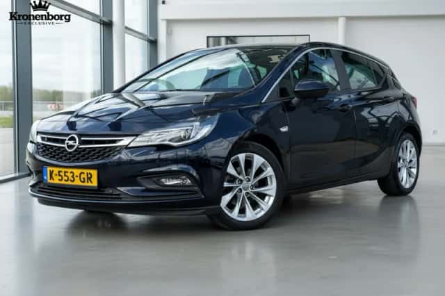 Opel Astra (2019) thumbnail 1