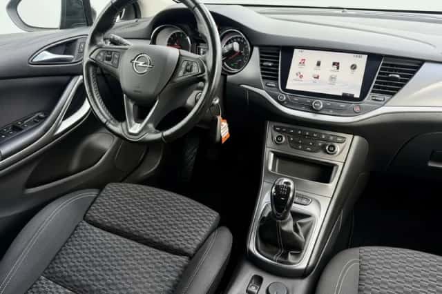 Opel Astra (2019) thumbnail 4