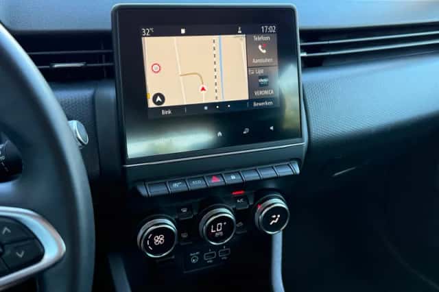 Renault Clio (2020) thumbnail 5