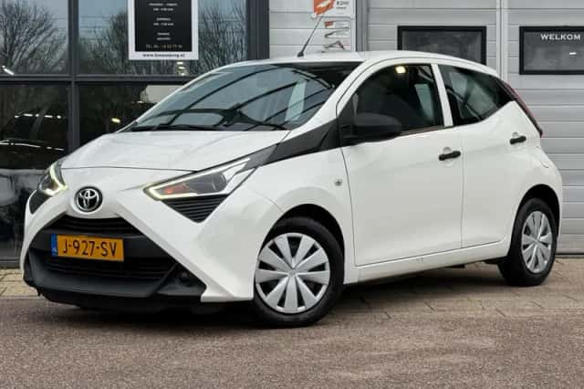 Toyota Aygo (2020) thumbnail 1