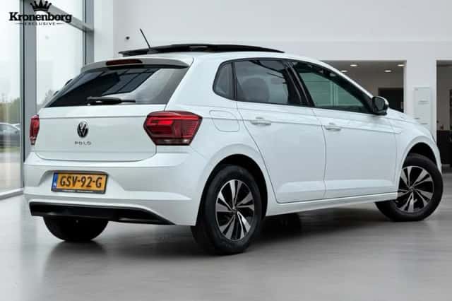 Volkswagen Polo (2021) thumbnail 2