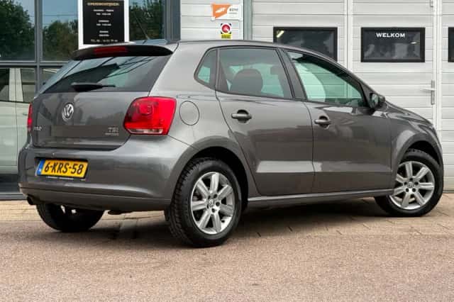 Volkswagen Polo (2013) thumbnail 2