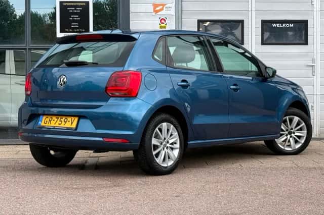 Volkswagen Polo (2014) thumbnail 2