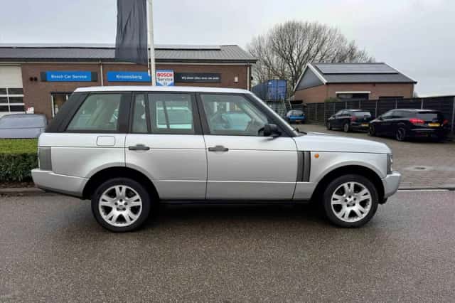 Land Rover Range Rover (2002) thumbnail 6