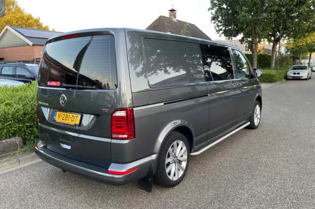 Volkswagen Transporter (2017) thumbnail 5