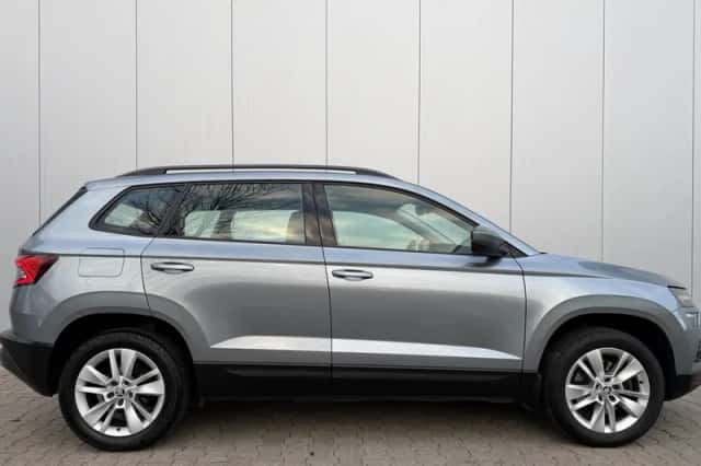 Škoda Karoq (2018) thumbnail 2