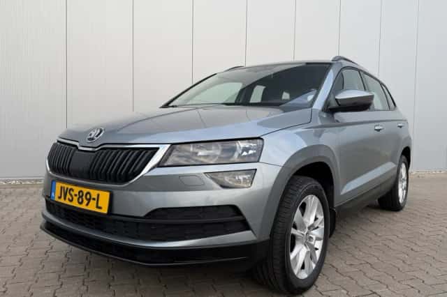 Škoda Karoq (2018) thumbnail 4