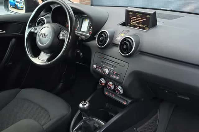 Audi A1 (2012) thumbnail 2