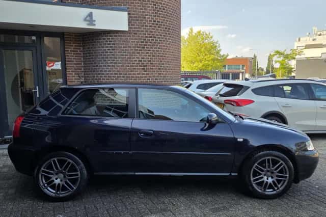 Audi A3 (2003) thumbnail 3