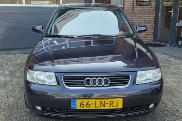 Audi A3 (2003) thumbnail 4