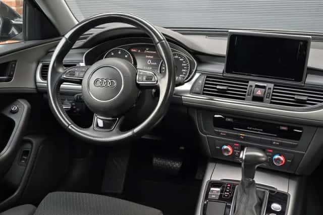 Audi A6 (2014) thumbnail 2