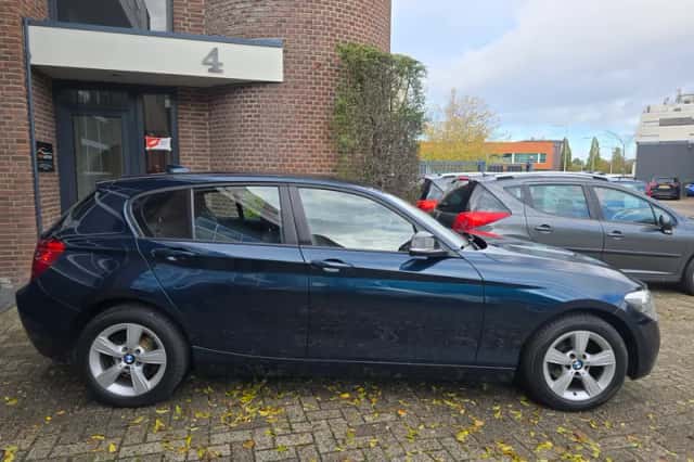 BMW 1-Serie (2012) thumbnail 3