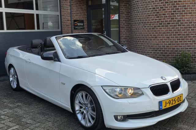 BMW 3-Serie (2011) thumbnail 1