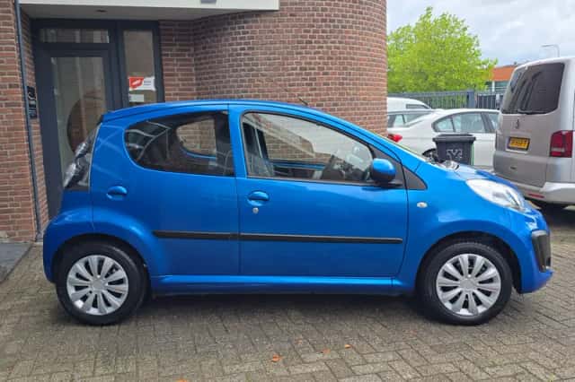 Citroën C1 (2012) thumbnail 3