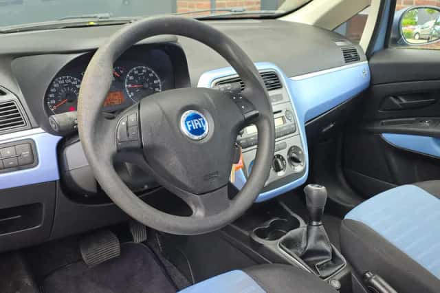 Fiat Grande Punto (2007) thumbnail 2