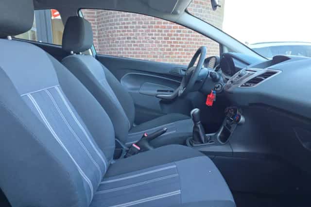 Ford Fiesta (2009) thumbnail 6