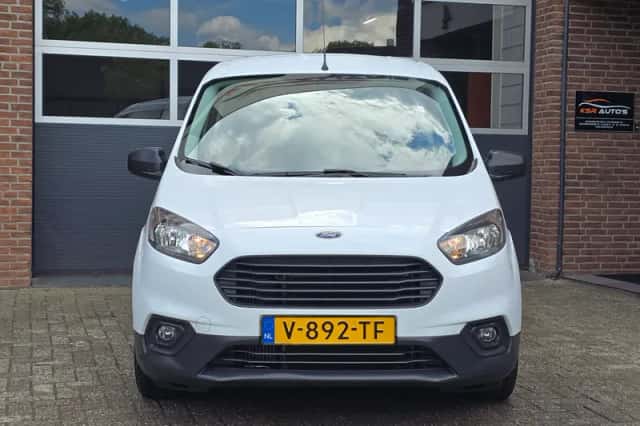 Ford Transit Courier (2018) thumbnail 5