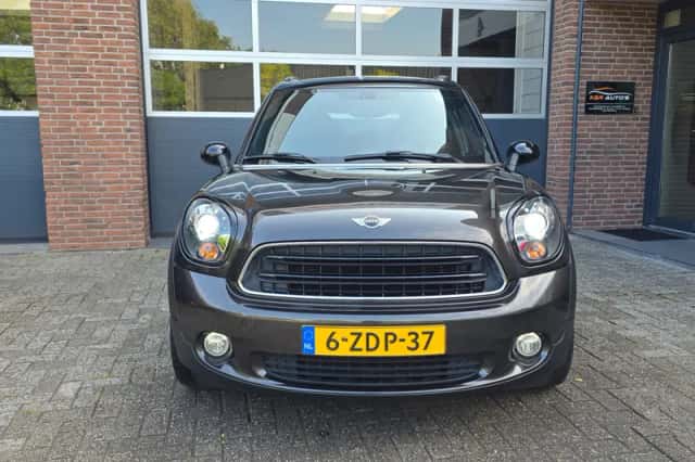 MINI Countryman (2015) thumbnail 5