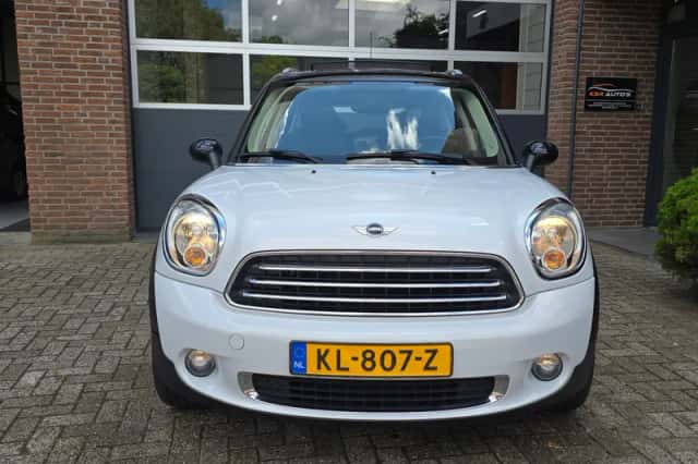 MINI Countryman (2012) thumbnail 5