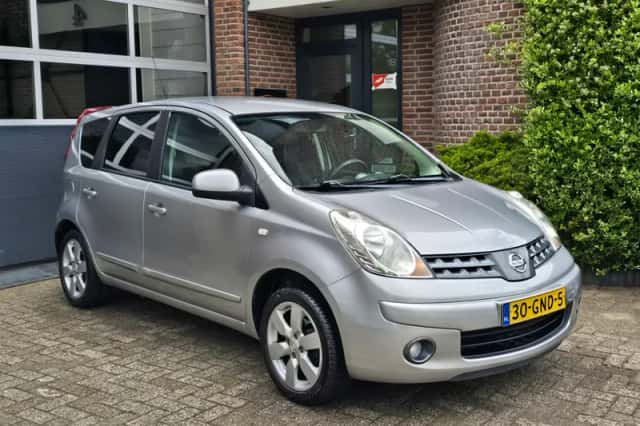 Nissan Note (2008) thumbnail 4
