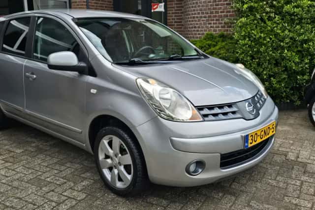 Nissan Note (2008) thumbnail 5