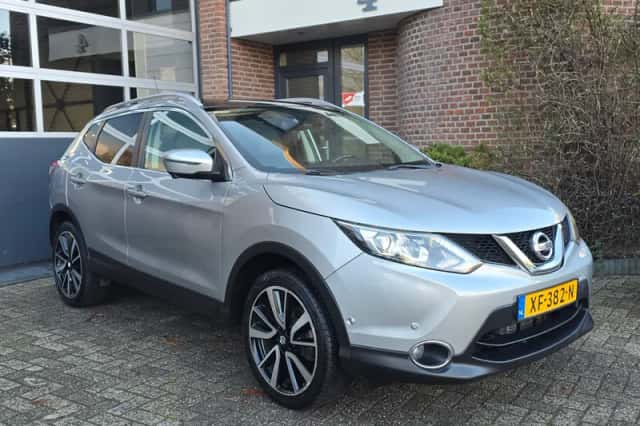 Nissan Qashqai (2017) thumbnail 1
