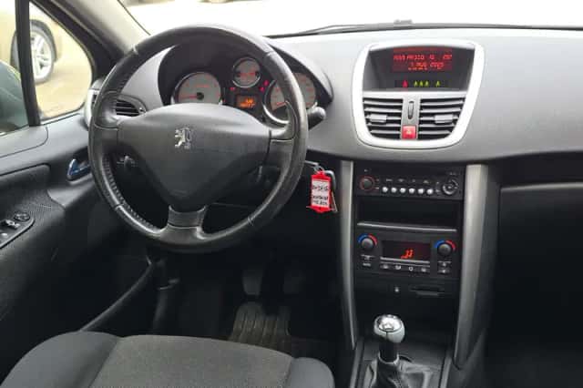 Peugeot 207 (2007) thumbnail 2