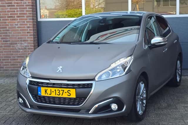 Peugeot 208 (2016) thumbnail 6