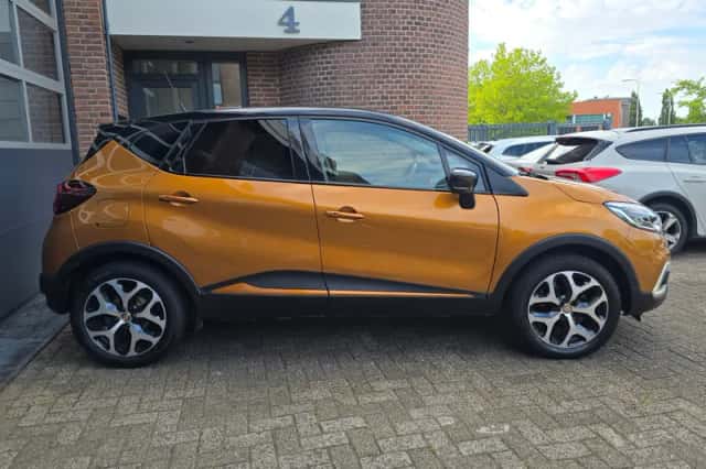 Renault Captur (2017) thumbnail 3