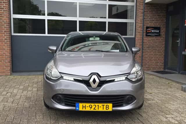 Renault Clio (2013) thumbnail 3