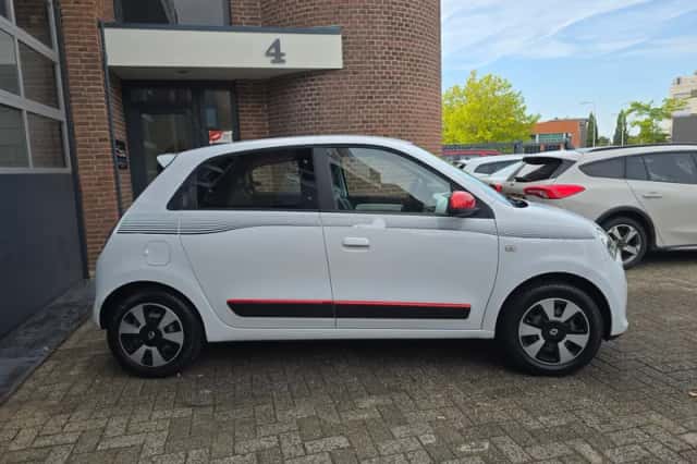 Renault Twingo (2016) thumbnail 3