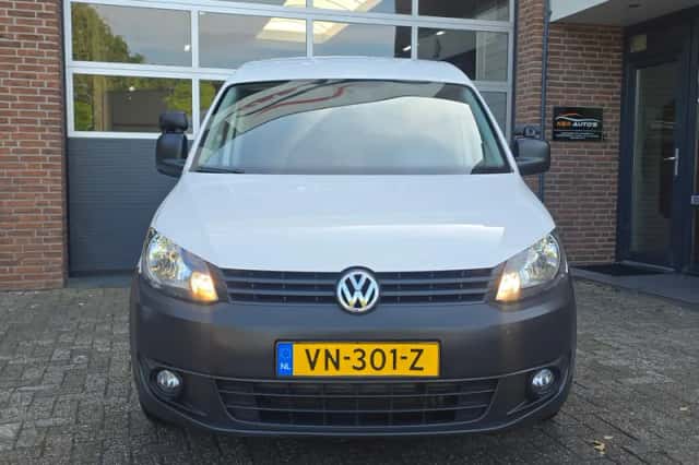 Volkswagen Caddy (2015) thumbnail 5